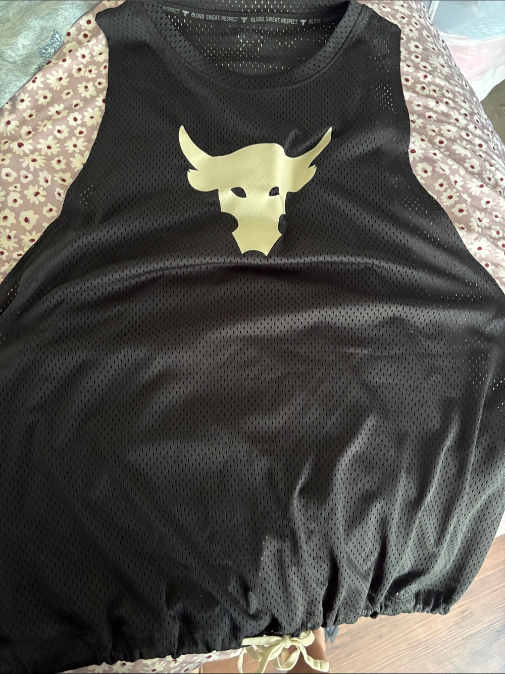 Brand new Under Armor workout tank - never worn- no tag